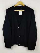 Buy online pre-used pre-loved 100% authentic & Original branded Dunnes Stores (LS-8024) available in Pakistan. Top international brands avilable.